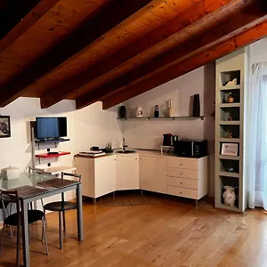 https://la-milan.italymilanhotels.net