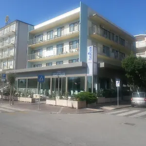 https://alba-appartamenti.hotelinveneto.com